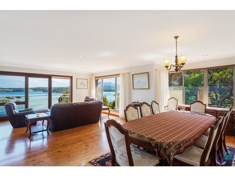 11 Hillcrest Avenue, North Narooma NSW 2546