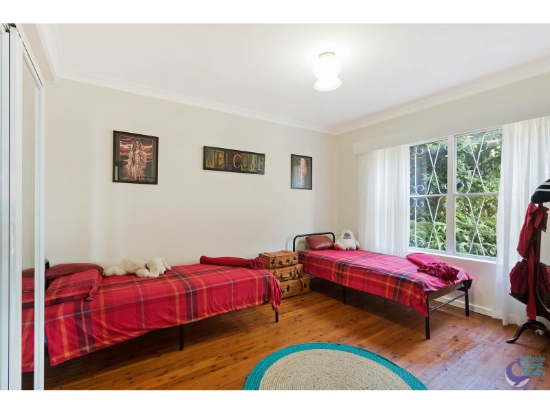 11 Hillcrest Avenue, North Narooma NSW 2546