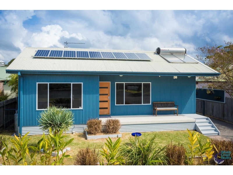 8 Lynch Street, Narooma NSW 2546