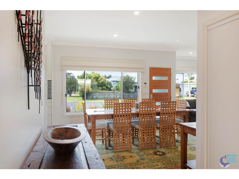 8 Lynch Street, Narooma NSW 2546