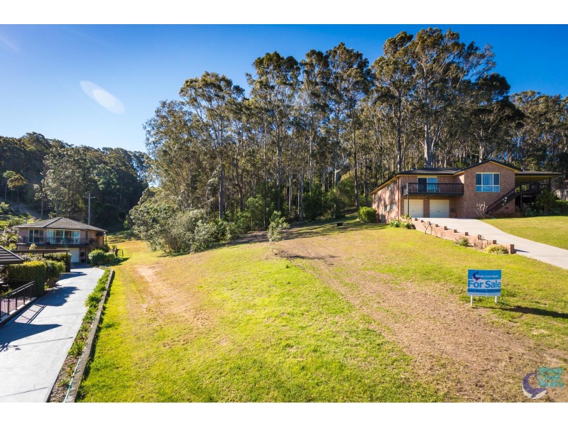 6 Alexander Place, North Narooma NSW 2546