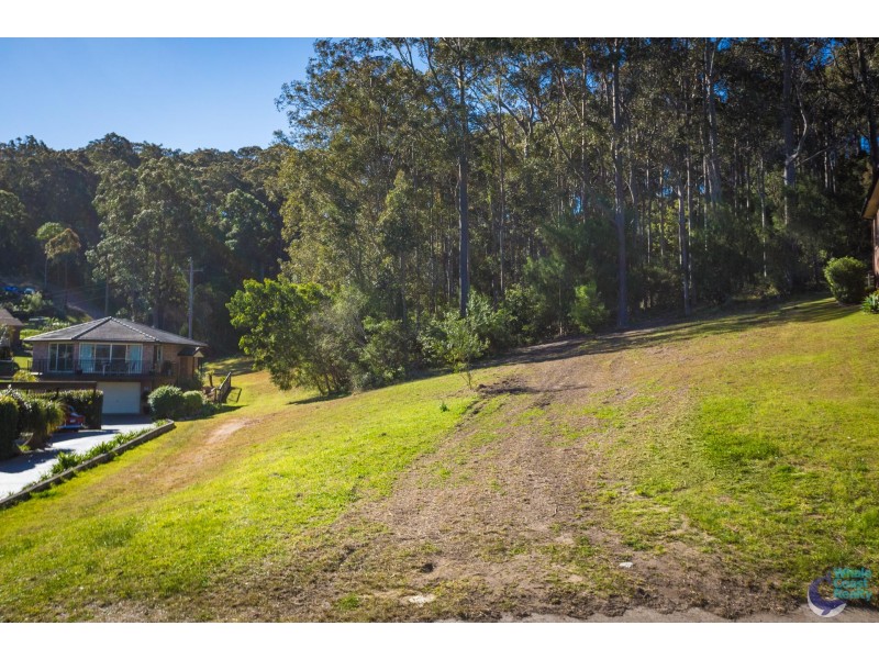 6 Alexander Place, North Narooma NSW 2546