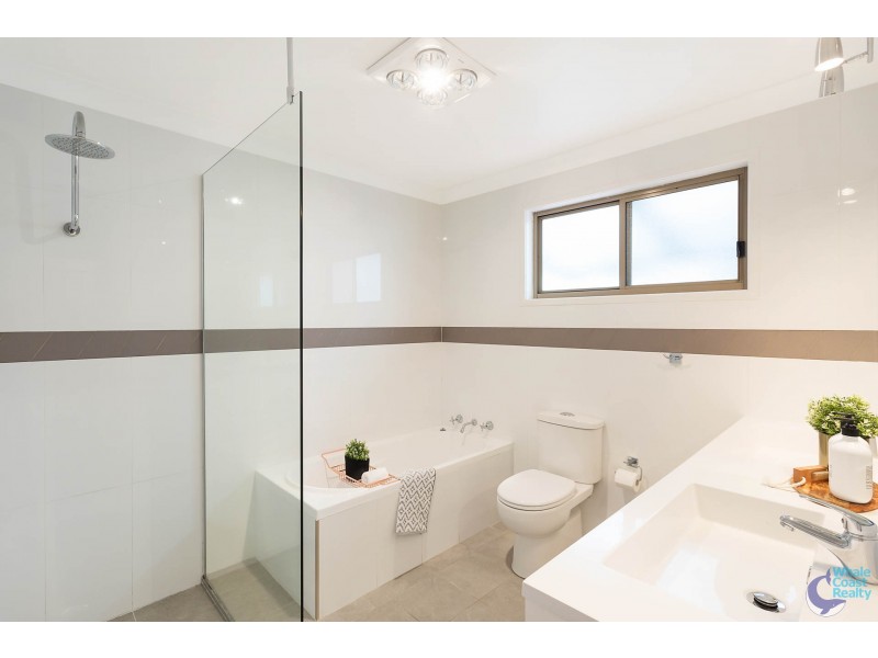 33 Goolara Avenue, Dalmeny NSW 2546