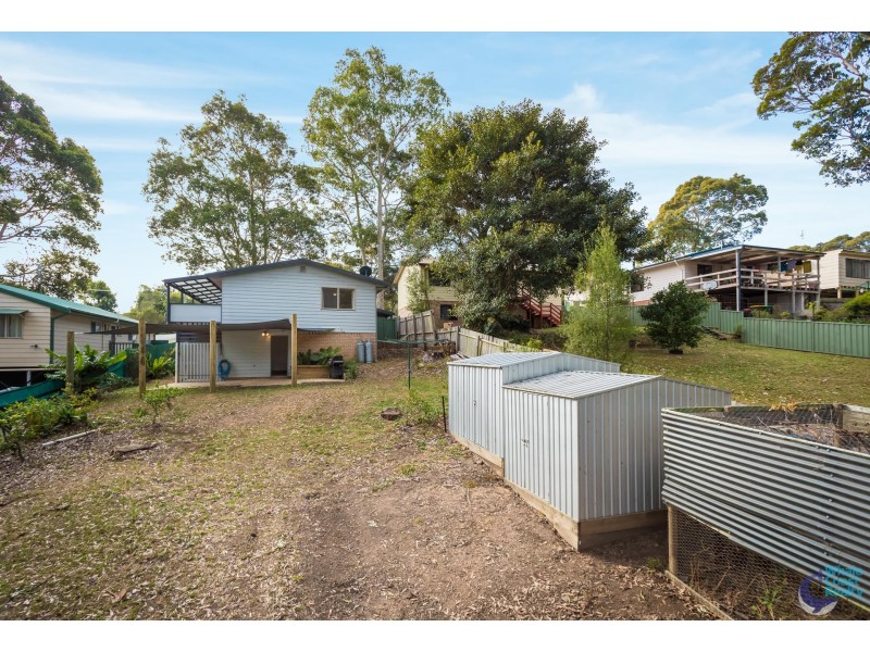 33 Goolara Avenue, Dalmeny NSW 2546