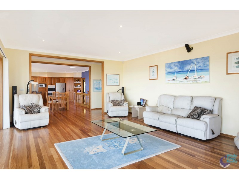 36 Warbler Crescent, North Narooma NSW 2546