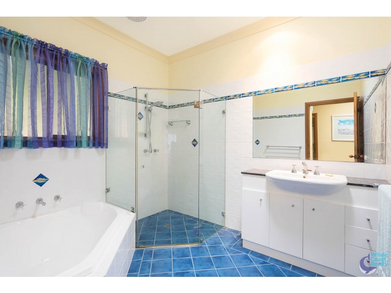 36 Warbler Crescent, North Narooma NSW 2546