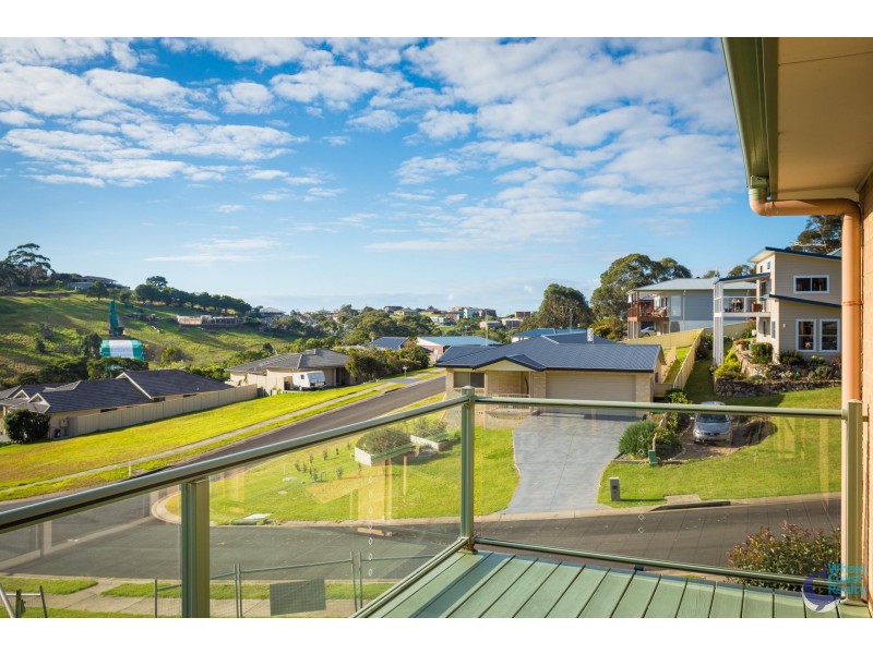 66A Warbler Crescent, North Narooma NSW 2546