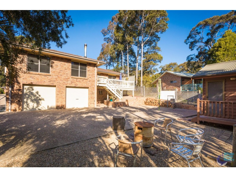 11 Eucalyptus Drive, Dalmeny NSW 2546