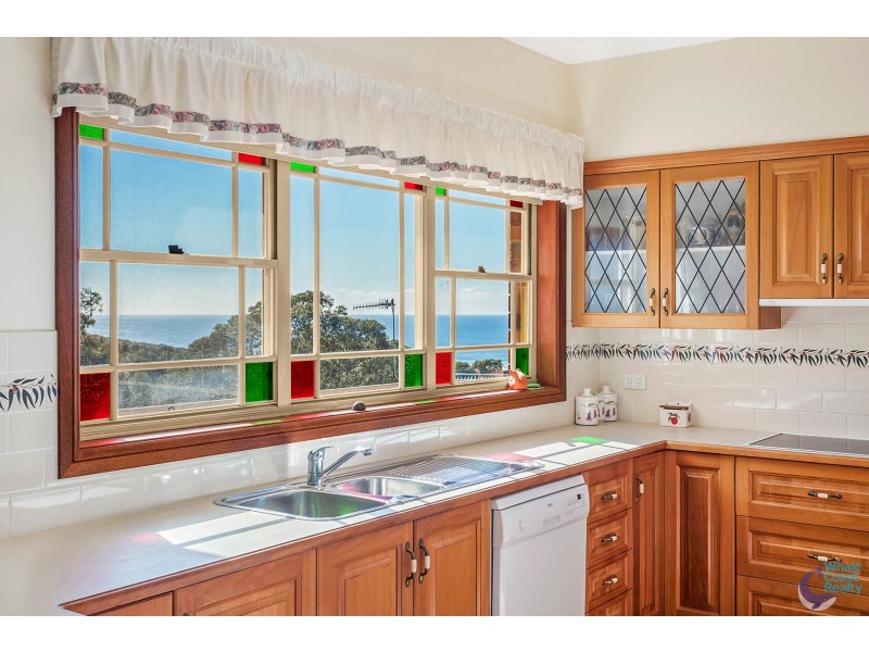 17 Dawn Parade, Kianga NSW 2546