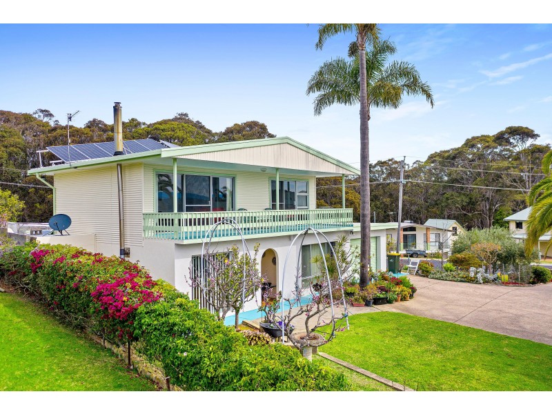 32 Thomson Parade, Dalmeny NSW 2546