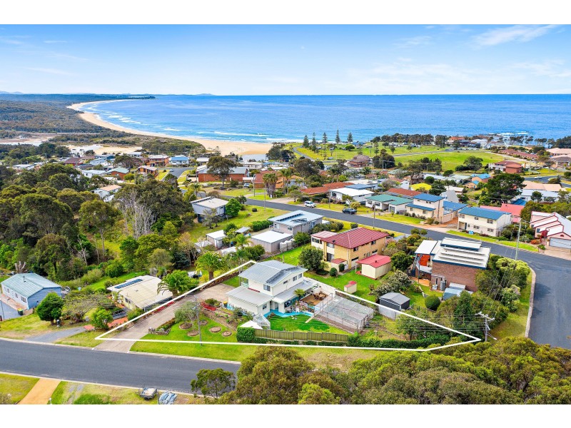 32 Thomson Parade, Dalmeny NSW 2546