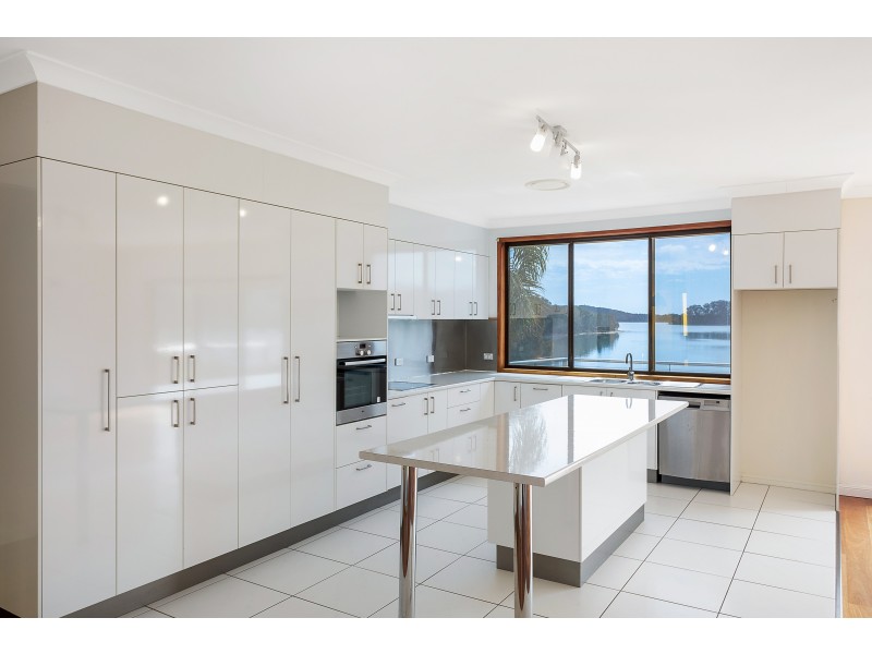 35 Myuna Street, Dalmeny NSW 2546