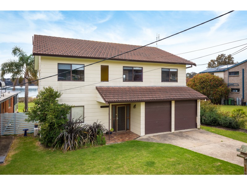 35 Myuna Street, Dalmeny NSW 2546