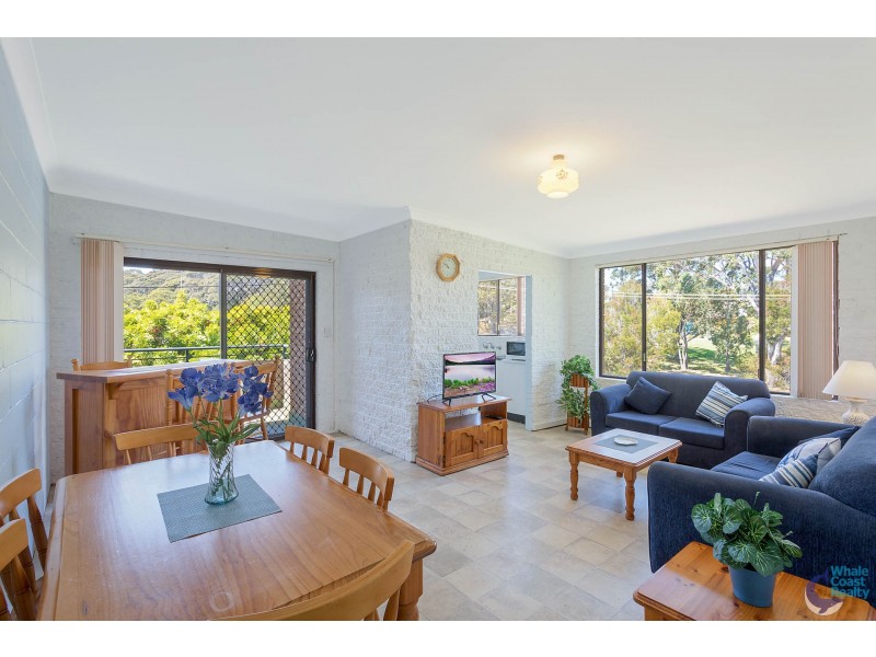 6/16 McMillan Road, Narooma NSW 2546