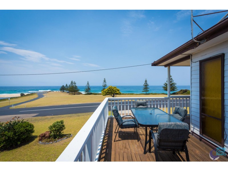 7 Dalmeny Drive, Kianga NSW 2546