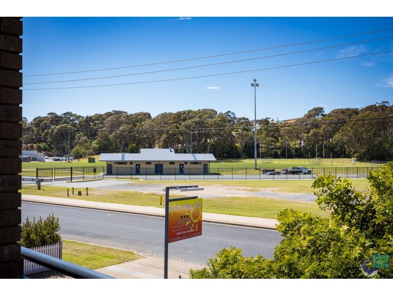 6/16 McMillan Road, Narooma NSW 2546