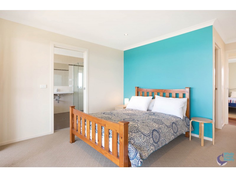 49 Hillside Crescent, Kianga NSW 2546