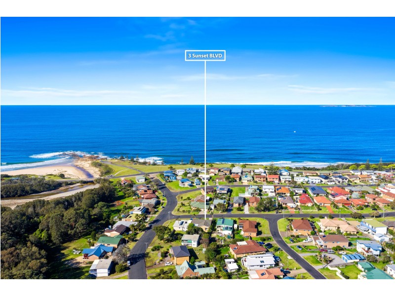 3 Sunset Boulevard, Kianga NSW 2546