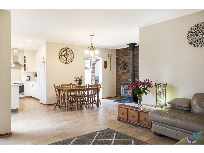 3 Sunset Boulevard, Kianga NSW 2546