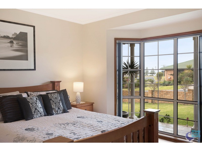 3 Sunset Boulevard, Kianga NSW 2546