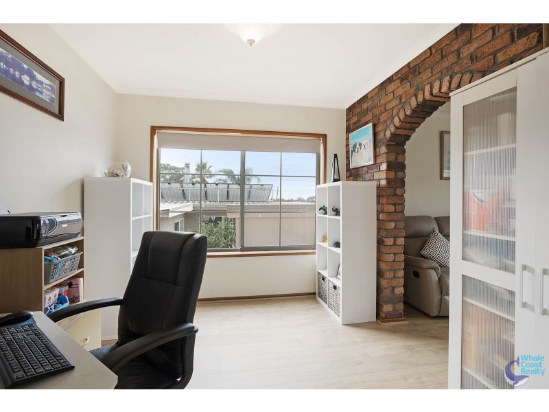 3 Sunset Boulevard, Kianga NSW 2546