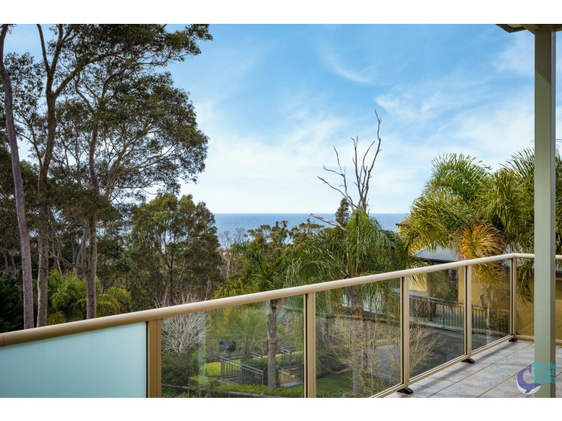 33 Dawn Parade, Kianga NSW 2546