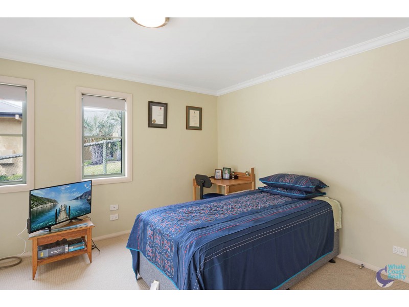33 Dawn Parade, Kianga NSW 2546