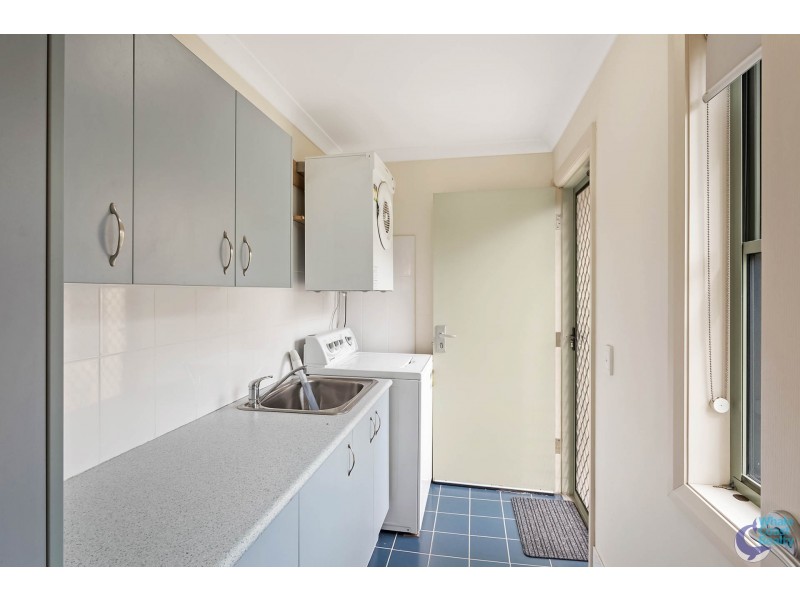 33 Dawn Parade, Kianga NSW 2546