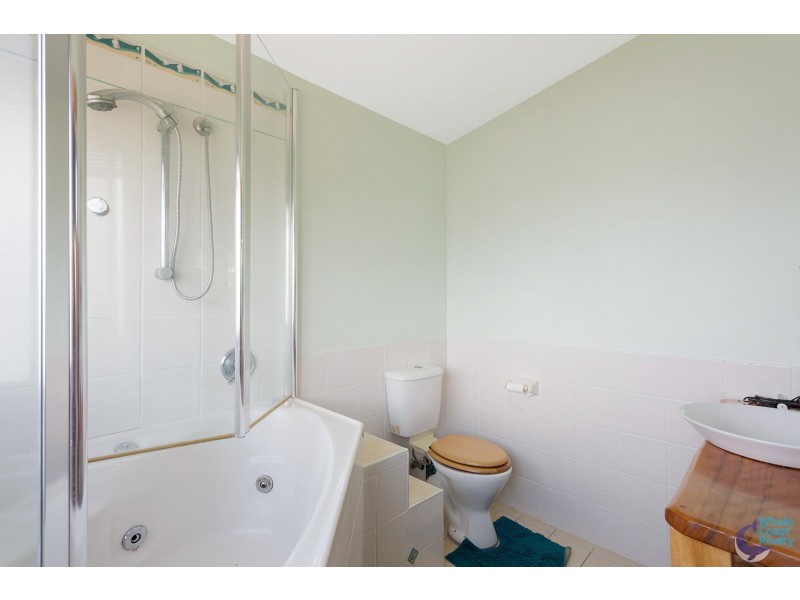 105 Cresswick Parade, Dalmeny NSW 2546