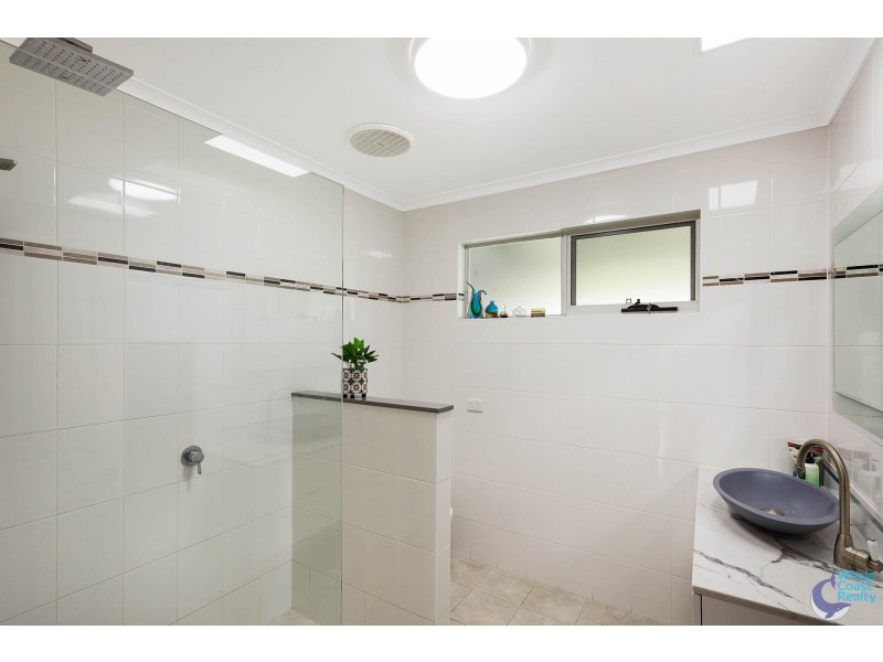 1-5 Perkins Parade, North Narooma NSW 2546