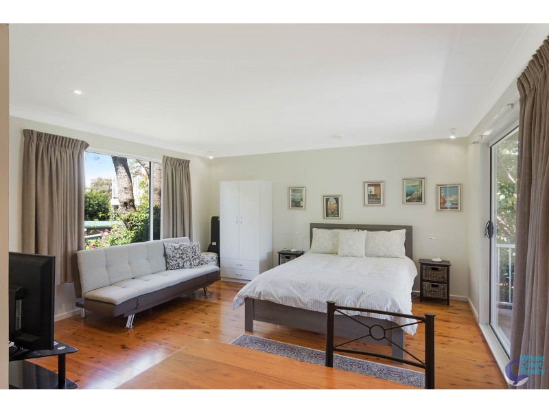 1-5 Perkins Parade, North Narooma NSW 2546