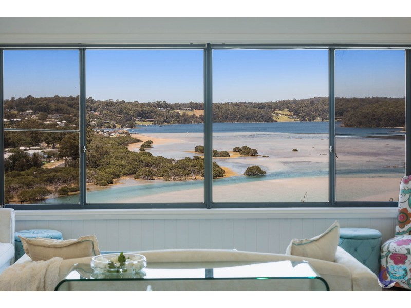 9 Hillcrest Avenue, North Narooma NSW 2546