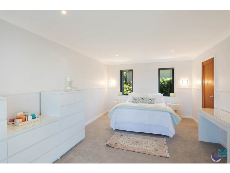 9 Hillcrest Avenue, North Narooma NSW 2546