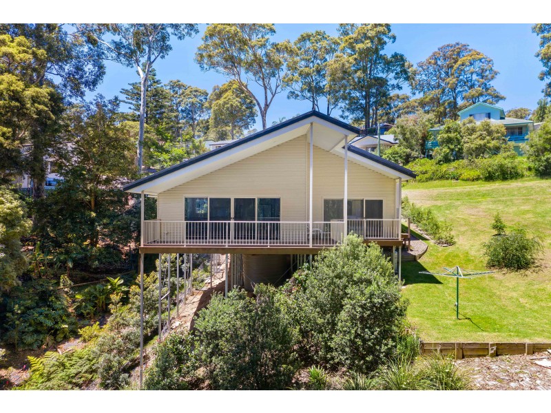 16 Cole Crescent, Narooma NSW 2546