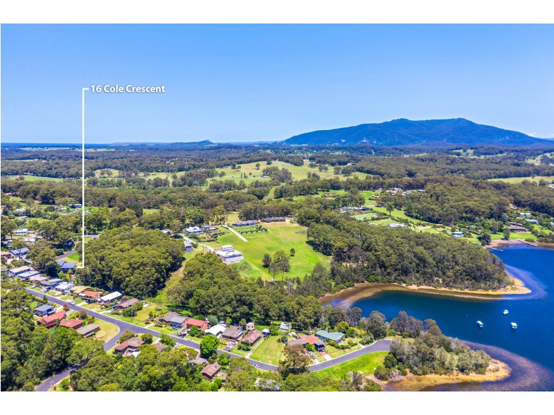 16 Cole Crescent, Narooma NSW 2546