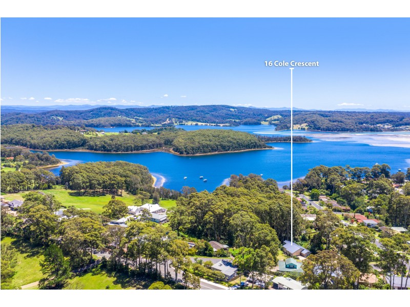 16 Cole Crescent, Narooma NSW 2546