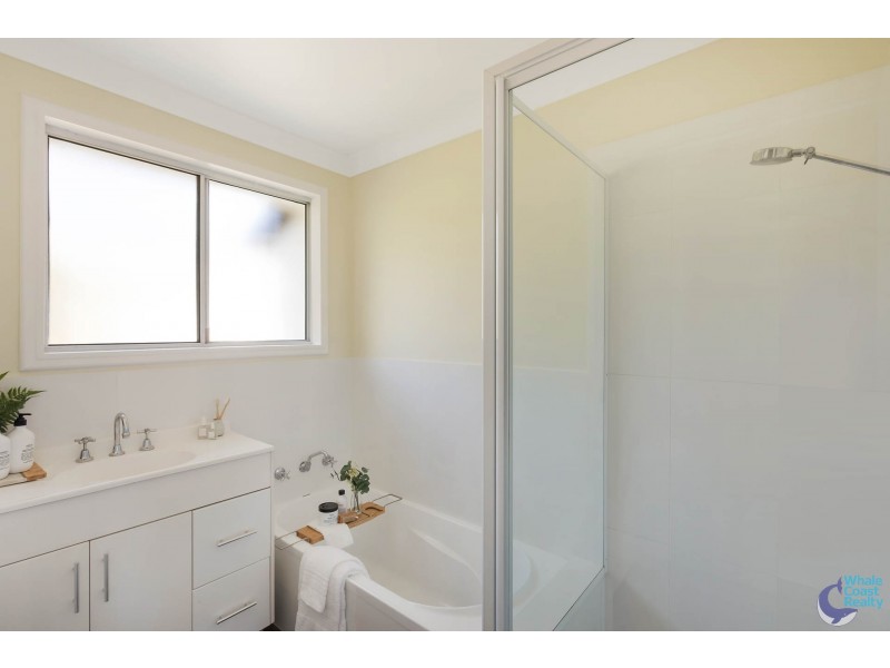 5 The Loop, Narooma NSW 2546