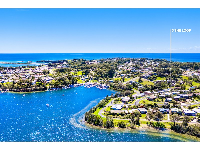 5 The Loop, Narooma NSW 2546
