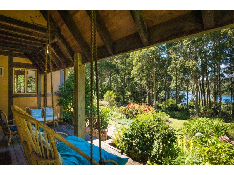 20 Treetops Street, Narooma NSW 2546