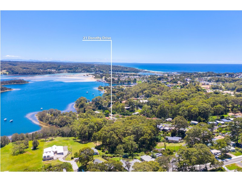 21 Dorothy Drive, Narooma NSW 2546