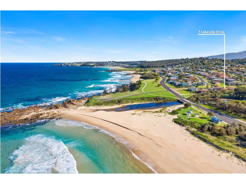 7 Lakeside Drive, Kianga NSW 2546