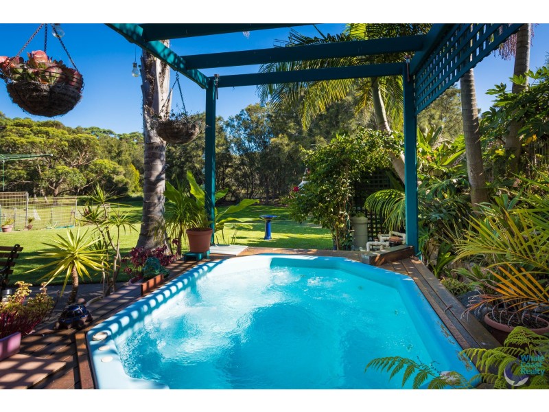 7 Lakeside Drive, Kianga NSW 2546