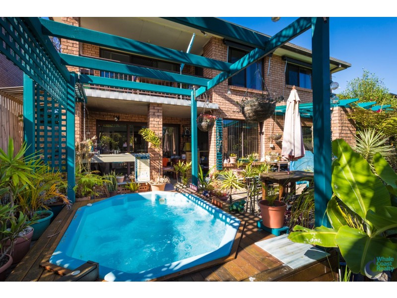 7 Lakeside Drive, Kianga NSW 2546