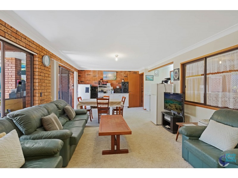 7 Lakeside Drive, Kianga NSW 2546