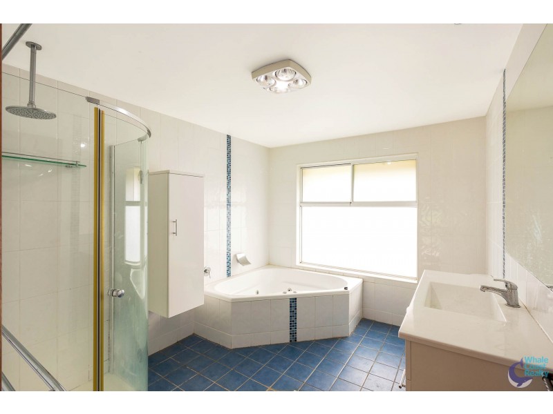 7 Barker Parade, Narooma NSW 2546