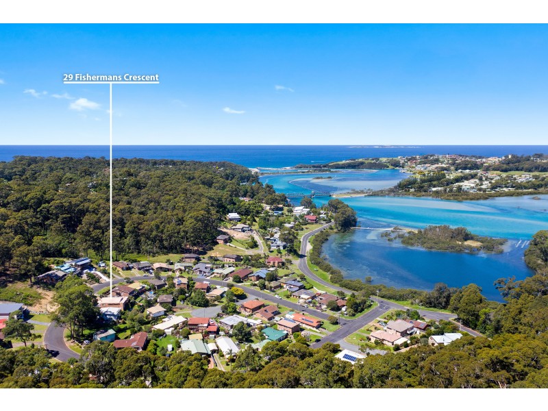 29 Fishermans Crescent, North Narooma NSW 2546