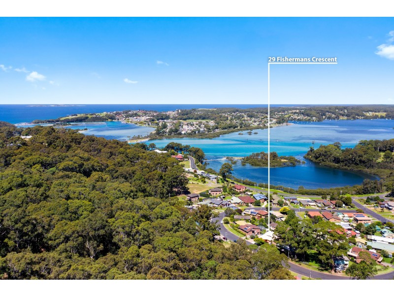 29 Fishermans Crescent, North Narooma NSW 2546