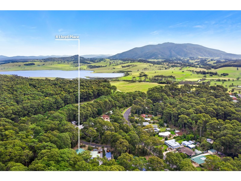 8 Lloyd Place, Mystery Bay NSW 2546