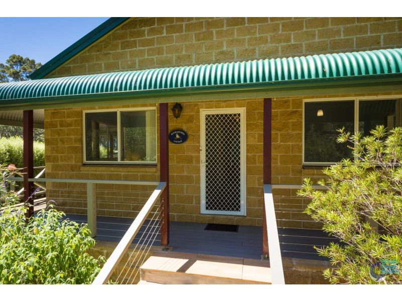 8 Lloyd Place, Mystery Bay NSW 2546