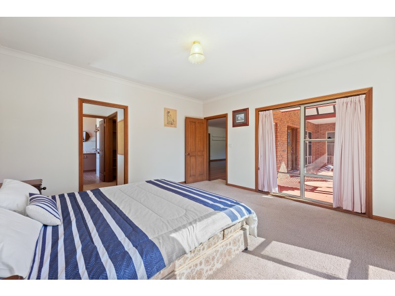 2 Brou Court, Dalmeny NSW 2546